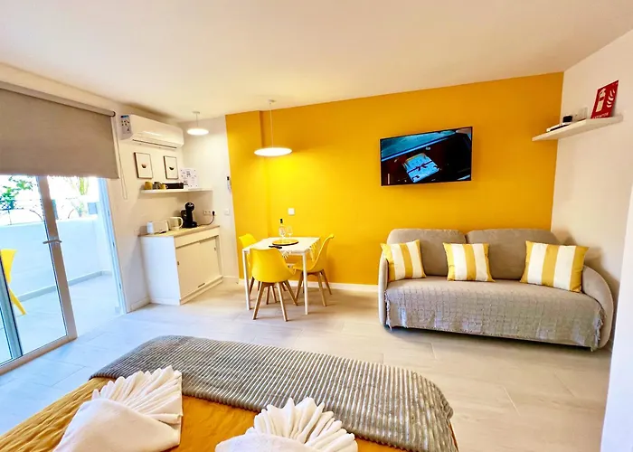 Modern Studio with Pool&Terrace Playa de las Américas, Tenerife Appartement *