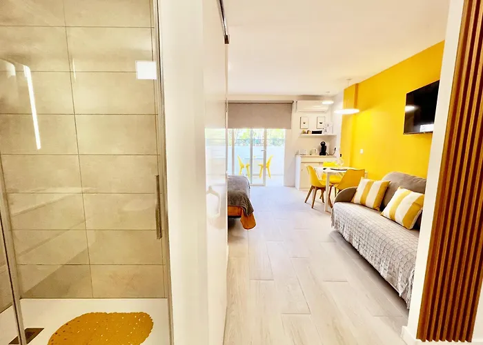 Modern Studio with Pool&Terrace Playa de las Américas, Tenerife Appartement