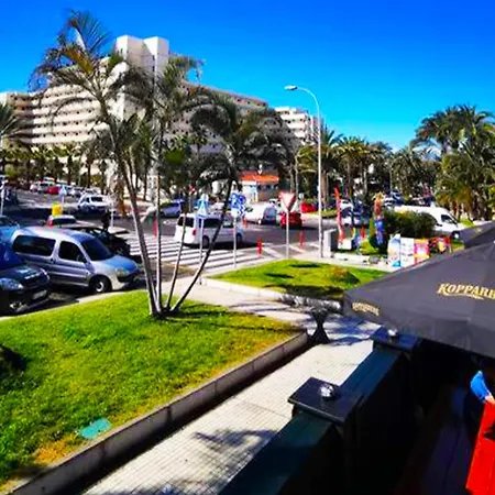 Modern Studio With Pool & Terrace Playa De Las Americas, Tenerife Playa de las Americas (Tenerife)