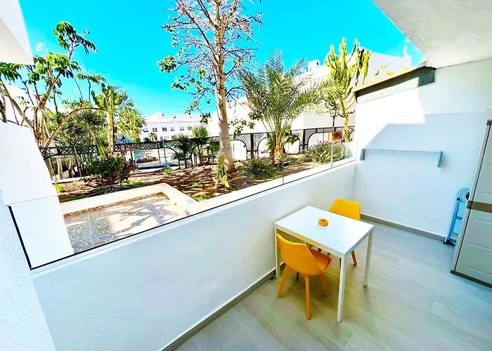 Modern Studio With Pool & Terrace Playa De Las Americas, Tenerife Playa de las Americas (Tenerife)