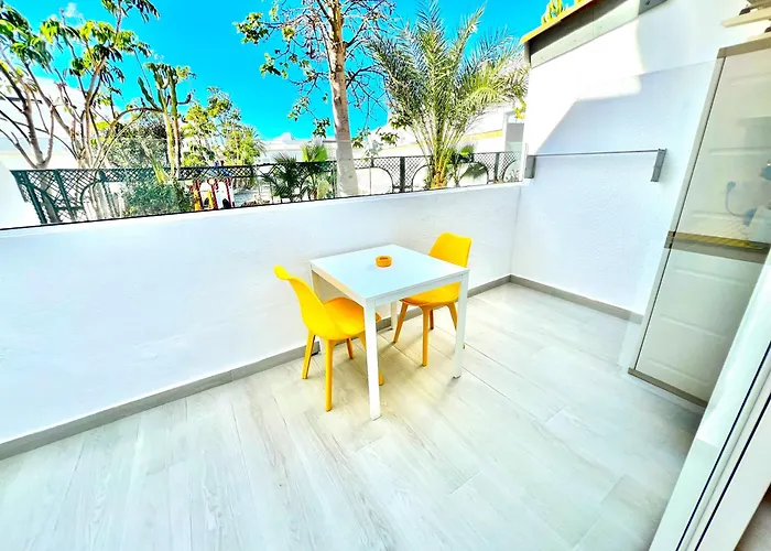 Modern Studio With Pool & Terrace Playa De Las Americas, Tenerife Playa de las Americas (Tenerife)
